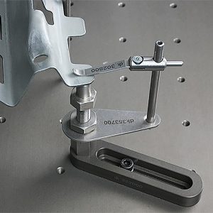 Plaques de maintien pour colonnes